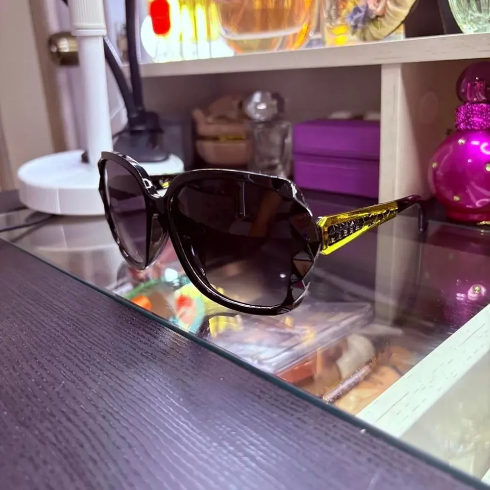 Diamond cut oversized sparkle sunglasses